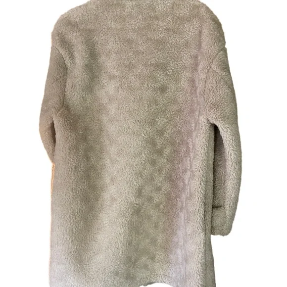 TheKorner beige fleece Cozy Beige Teddy Coat size L woman’s EXCELLENT condition - Picture 2 of 5